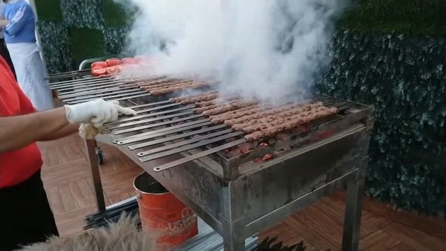 Ужин в отеле AZURA DELUXE Вечерняя программа, Дискотека. смотреть онлайн
