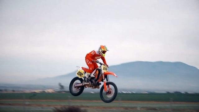 Honda CR500 Supercross | RAW (NO MUSIC) смотреть онлайн