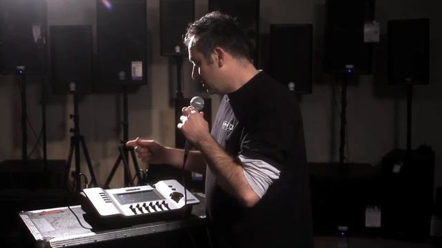 Line 6 Stagescape M20d Tweak, EQ, and Effects смотреть онлайн