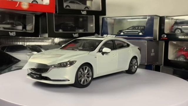 Mazda6/Atenza 1:18 White Queen