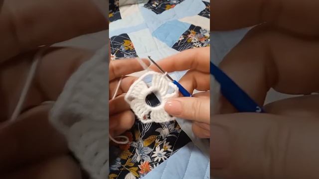 Нежный вязаный цветок для ирландского кружева. #туториал #ирландскоекружево #элементдлякружева