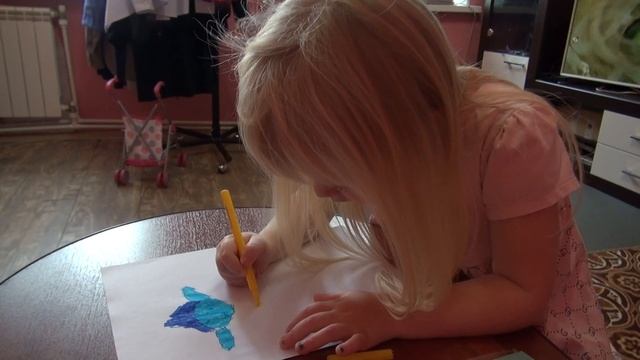 Рисуем, рассказывает про садик и страшилки смотреть онлайн