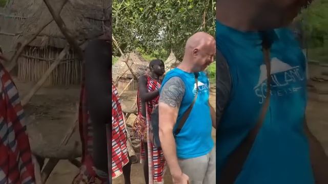 ЮЖНЫЙ СУДАН ?? Девушки впервые видят татуировку смотреть онлайн