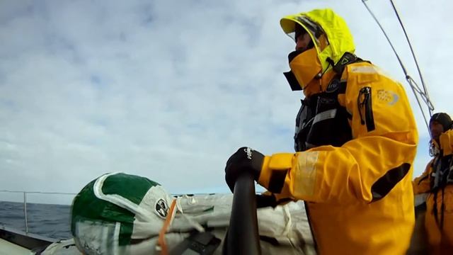 Official Film - Volvo Ocean Race - 2011 12 смотреть онлайн