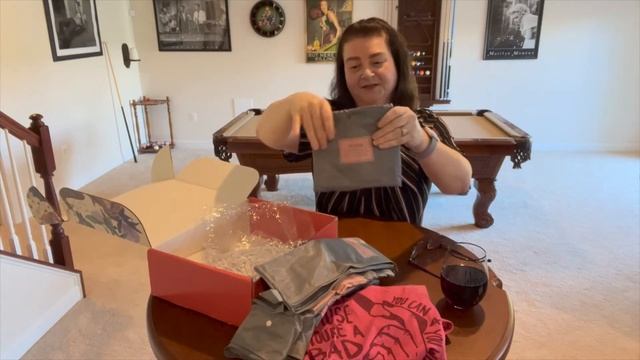 Smartass & Sass September 2022 Unboxing & Review смотреть онлайн