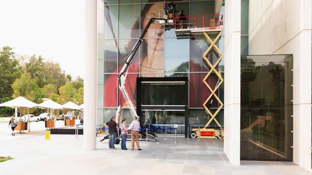 Installation of Entrance Mural смотреть онлайн