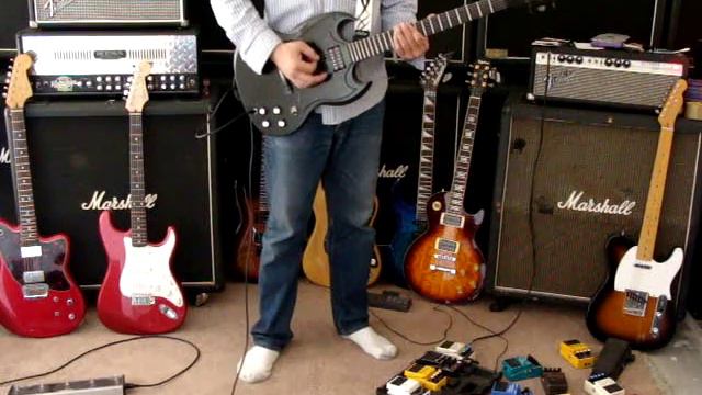 2001 Gibson Gothic SG смотреть онлайн