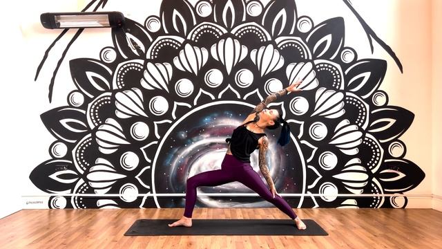 FULL BODY YOGA - Hip & Heart Opening Total Body Stretch Routine || 30 minutes смотреть онлайн