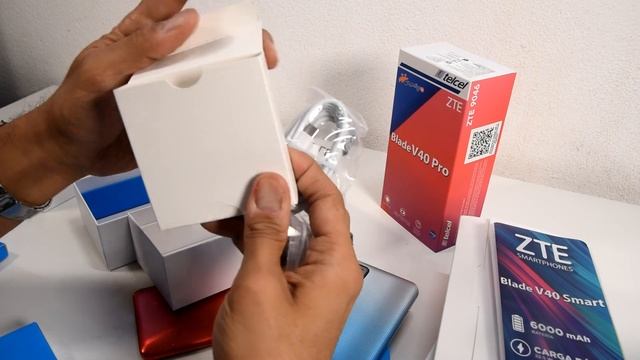 Unboxing de la Familia ZTE Blade 2022 смотреть онлайн