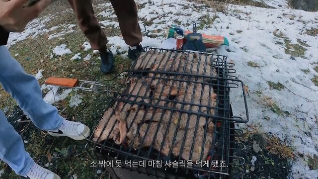 러시아 여행 러시아 형님과 샤슬릭 해먹기 / 러시아 미용실 체험 / 토마토 절임 / 북오세티야 / 블라디 카프카스 / Russia / 애견동반 해외여행 [023] смотреть онлайн