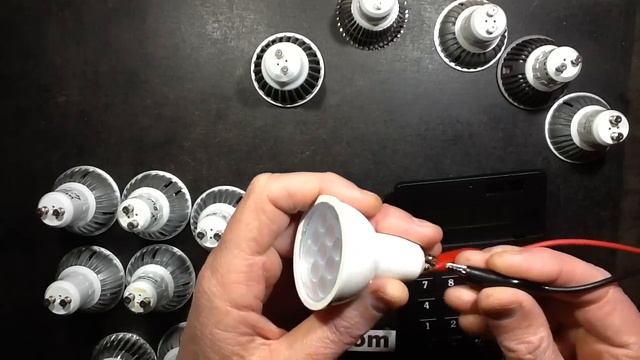 Mains LED Lamps Lighting On 12V?