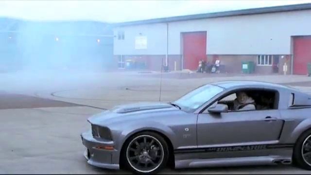 Ford Mustang GT500 Eleanor смотреть онлайн