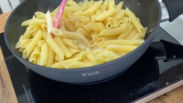 Стрижки и Прически