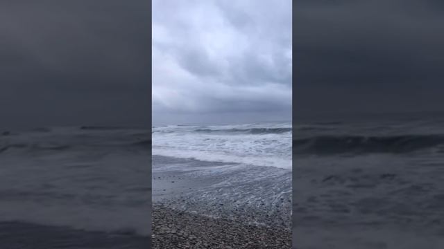 Архипо-Осиповка 20 ноября 2023 года ? Осеннее море штормит ? Благодарим за видеоролик: @l.e.gust смотреть онлайн