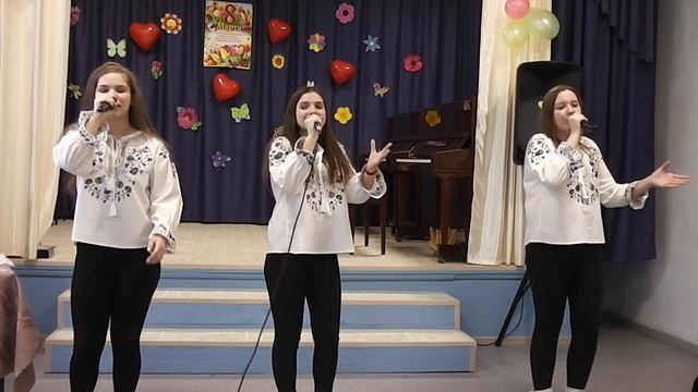 ансамбль Гармония "Ой да ты, Россия" смотреть онлайн