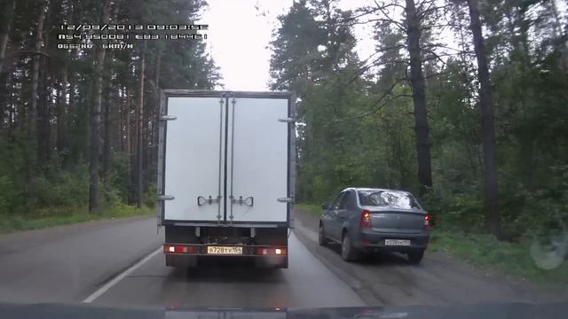 В538УМ154 — езда по обочине. смотреть онлайн