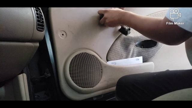 Saturn SC2 Door Panel Removal смотреть онлайн