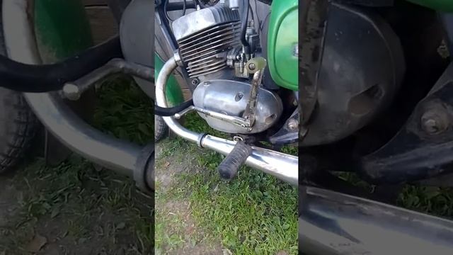 Мотоцикл Восход 3М заводится идеально !Не верьте тем кто говорит что Восход не запускается смотреть онлайн