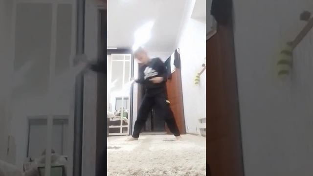 Я только что сам сломал ногу во время съёмки смотреть онлайн