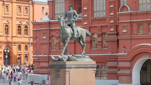 Памятник маршалу Жукову, Москва, 2013 г смотреть онлайн