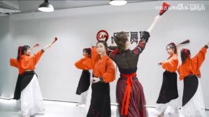 Exercise-Dance-Chinese-Fan-Hong Fu