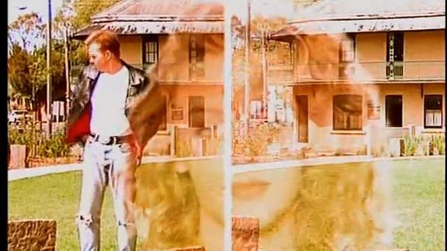 Kylie Minogue. "Especially For You" смотреть онлайн