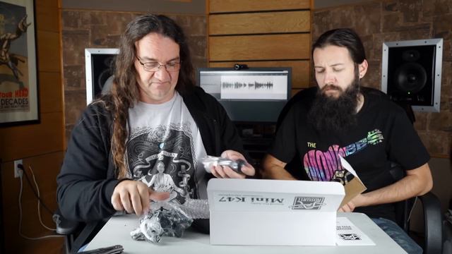 Unboxing Focusrite, Roswell Pro Audio, and the new LINE 6 SPIDER V смотреть онлайн