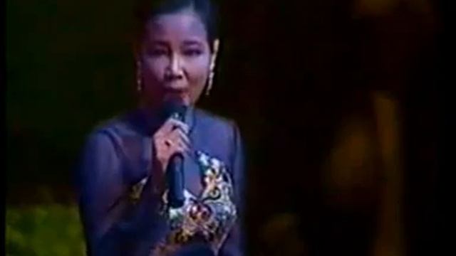 สยามเมืองยิ้ม พุ่มพวง ดวงจันทร์ Live смотреть онлайн