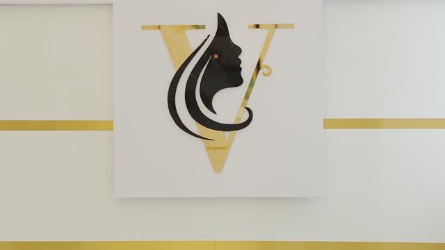 Клиника Venus-Estetika ПЕРЕСАДКА смотреть онлайн