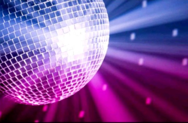 Поём 🎤💃🏽🎹🕺🎼