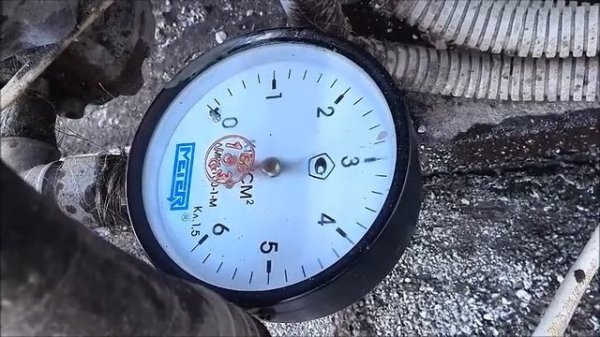 Что показывает манометр ?