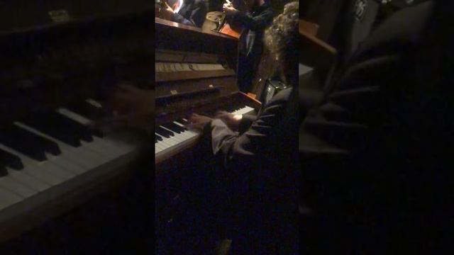 Live at Renée Bar with Aydin Esen смотреть онлайн