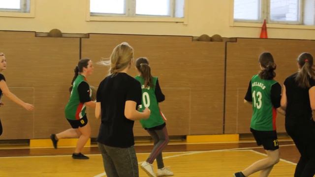 Рождественский турнир по баскетболу (2017) смотреть онлайн