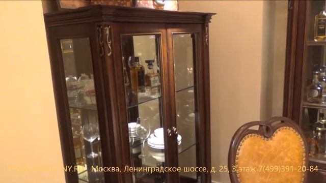 Видео обзор: Классическая Витрина Крофорд для предметов декора смотреть онлайн