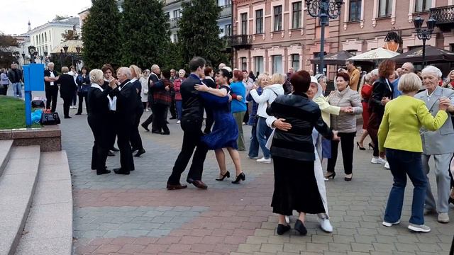 Ура!!!!🥳Поздравляем Ольгу Владимировну Ермакову с Днем Рождения!!!! Как хорошо, что Вы такая.🥰💝❤💋🥳🥳 смотреть онлайн
