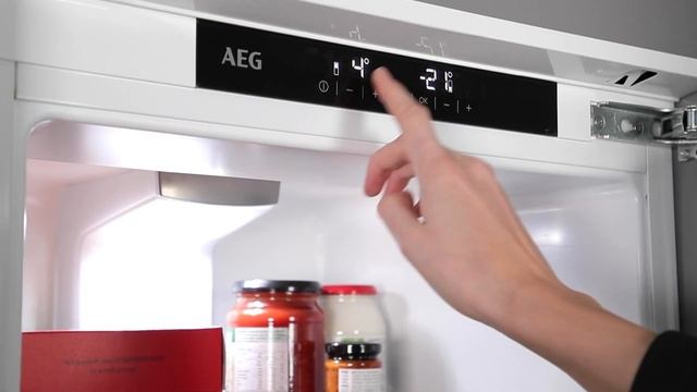 How To Set and Adjust Your Fridge's Temperature | AEG смотреть онлайн