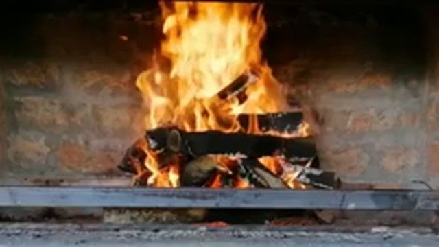 Воскресный вечер ? Потрескивающие дрова для ТВ - Энергия Огня. ? Медитация под треск камина. смотреть онлайн