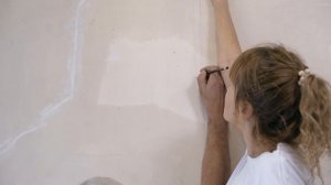 Виниловые обои на флизелиновой основе. Как правильно наклеить фотообои на стену без пузырей.