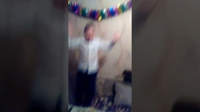 Вручение подарков на новый год!!! смотреть онлайн