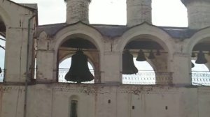 Благовест в Полиелейный. Ростов, звонница Успенского собора.