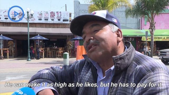 Mexicans react to Donald Trump's visit to border смотреть онлайн