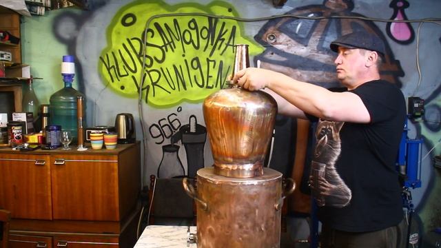 старая медь ещё послужит,или двухсотлетний аламбик смотреть онлайн