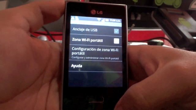 Unboxing / Review LG Optimus L3 смотреть онлайн