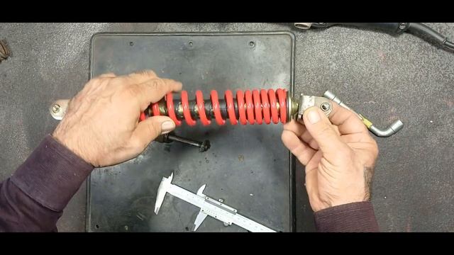 Honda Dio скутер замена амортизатора. Хонда дио переделка. смотреть онлайн