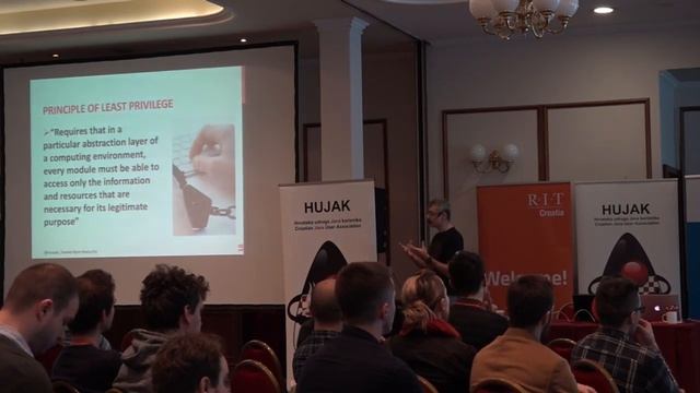 Javantura v5 - The Security Manager on the JVM - Nicolas Fränkel смотреть онлайн