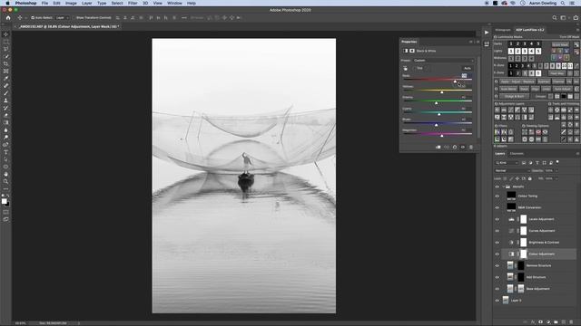 How To Create High Key Black and White Images смотреть онлайн