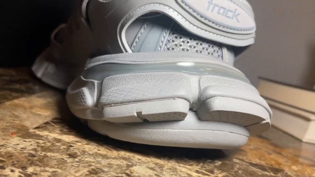 BALENCIAGA TRACK RUNNER UNBOXING | REVIEW + ON FEET (BEST QUALITY) |