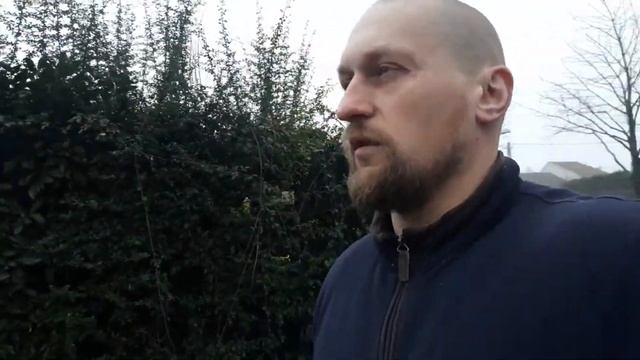 Классная идея площадки для выгула собак. На радость хозяевам и детям. Франция, я такого не ожидал!! смотреть онлайн