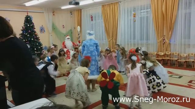 Новогодняя елка в Детском саду смотреть онлайн