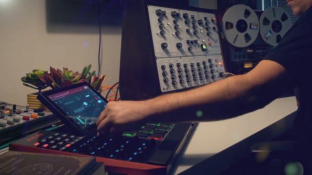 Lets Jam - Techno Session 03 - MPC X, Novation Peak and Pogona смотреть онлайн
